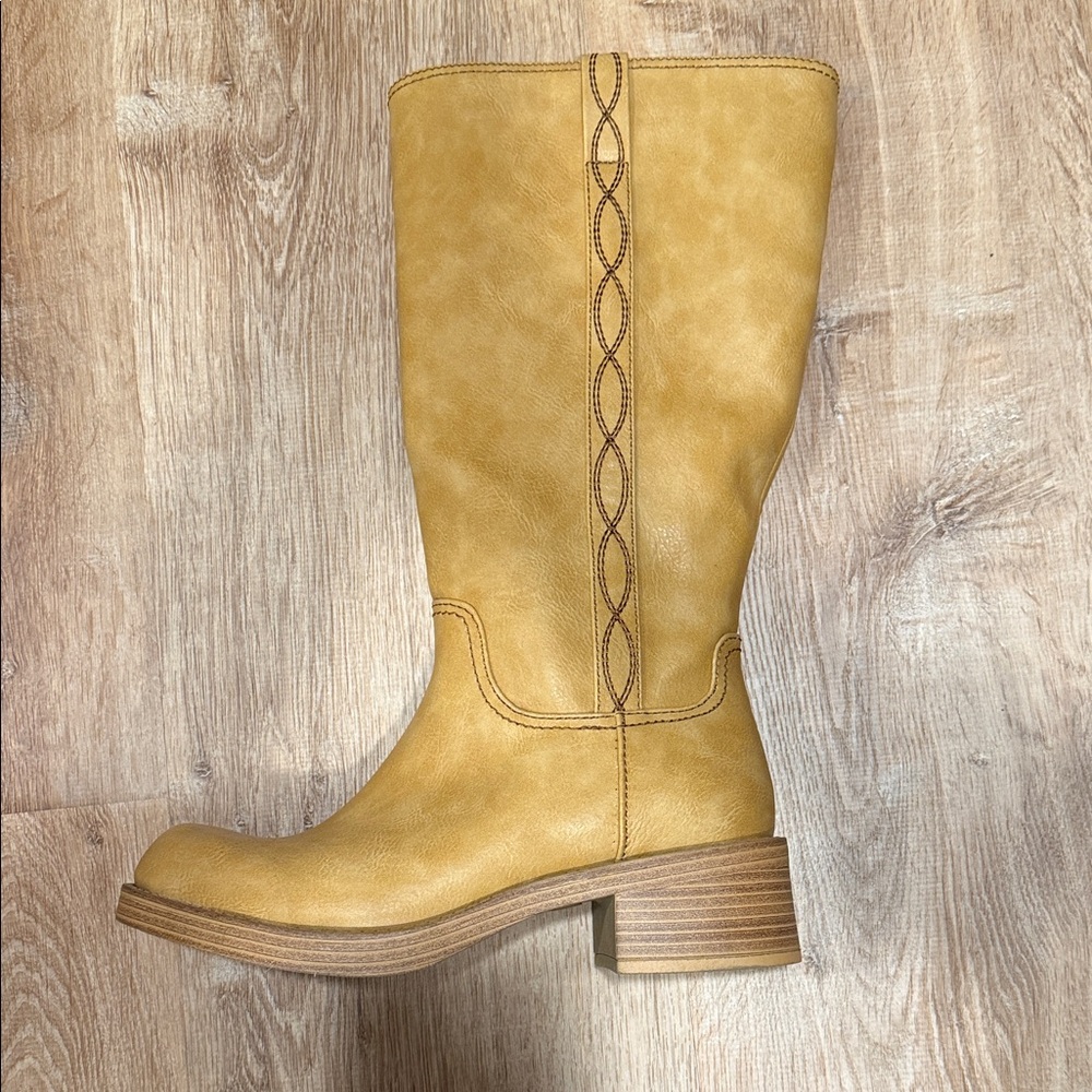 No Boundaries Tan Heeled Boots - Picture 4 of 5